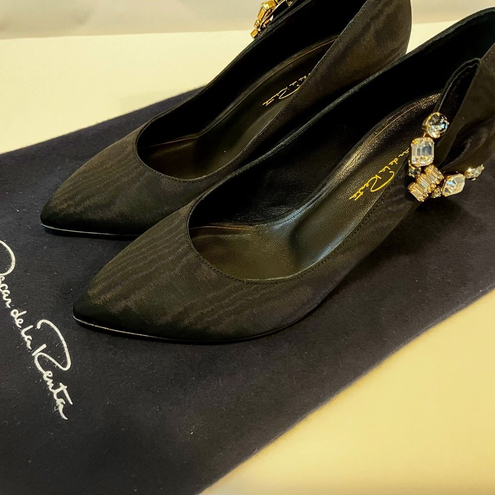 Oscar De La Renta Black Satin Heels w/ Stones